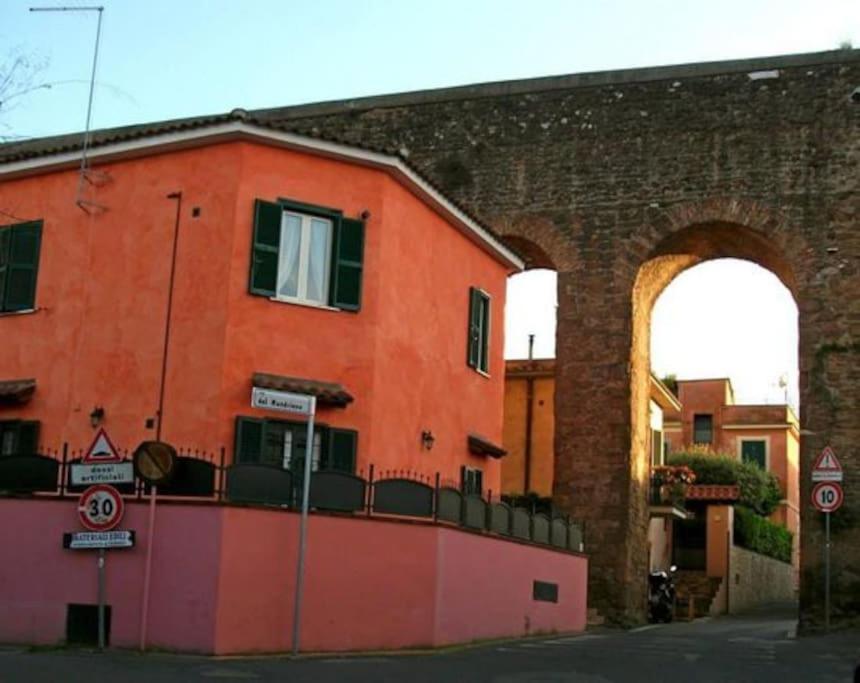 Two-Room Apt. Under The Aqueduct'S Arch In Pigneto Roma Exterior foto