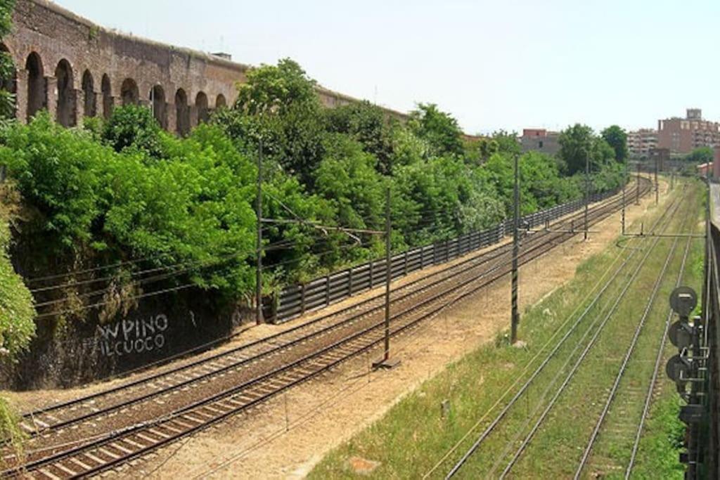 Two-Room Apt. Under The Aqueduct'S Arch In Pigneto Roma Exterior foto